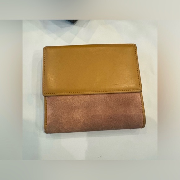 Want to be a Lucky Duck? Join my GiftAwaycongrats  @gabriellelee838 and @jtt1979 - Picture 13 of 15